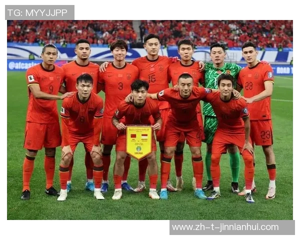 2025年足球现役前六大球星排名揭晓 各项数据一较高下 2025年足球现役前六大球星排名揭晓 各项数据一较高下