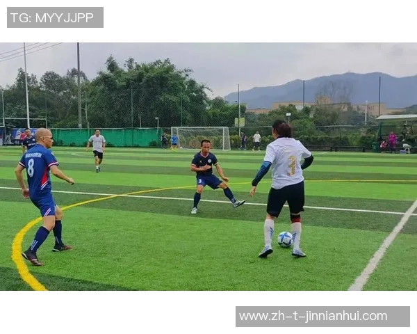 广德足球球星奋勇拼搏展现绿茵激情点燃城市体育热情 广德足球球星奋勇拼搏展现绿茵激情点燃城市体育热情